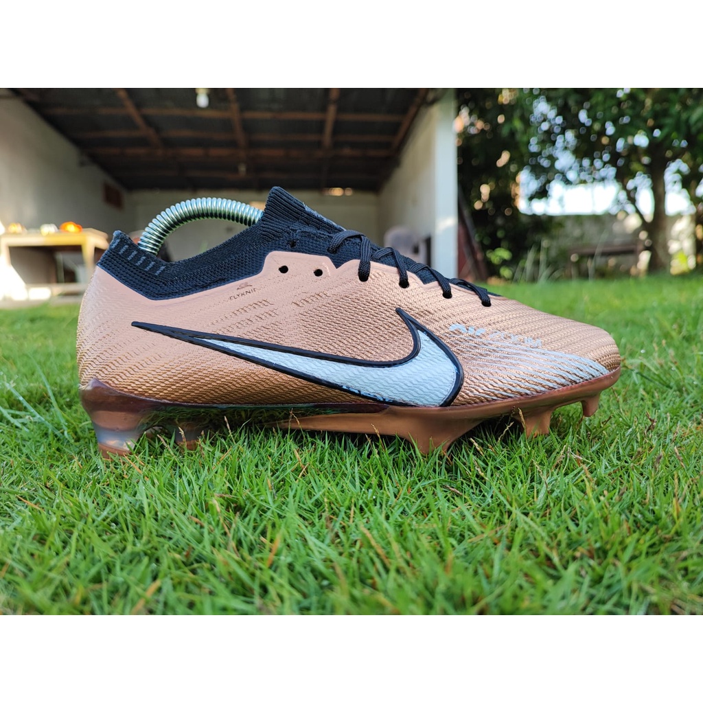 sepatu bola nike mercurial