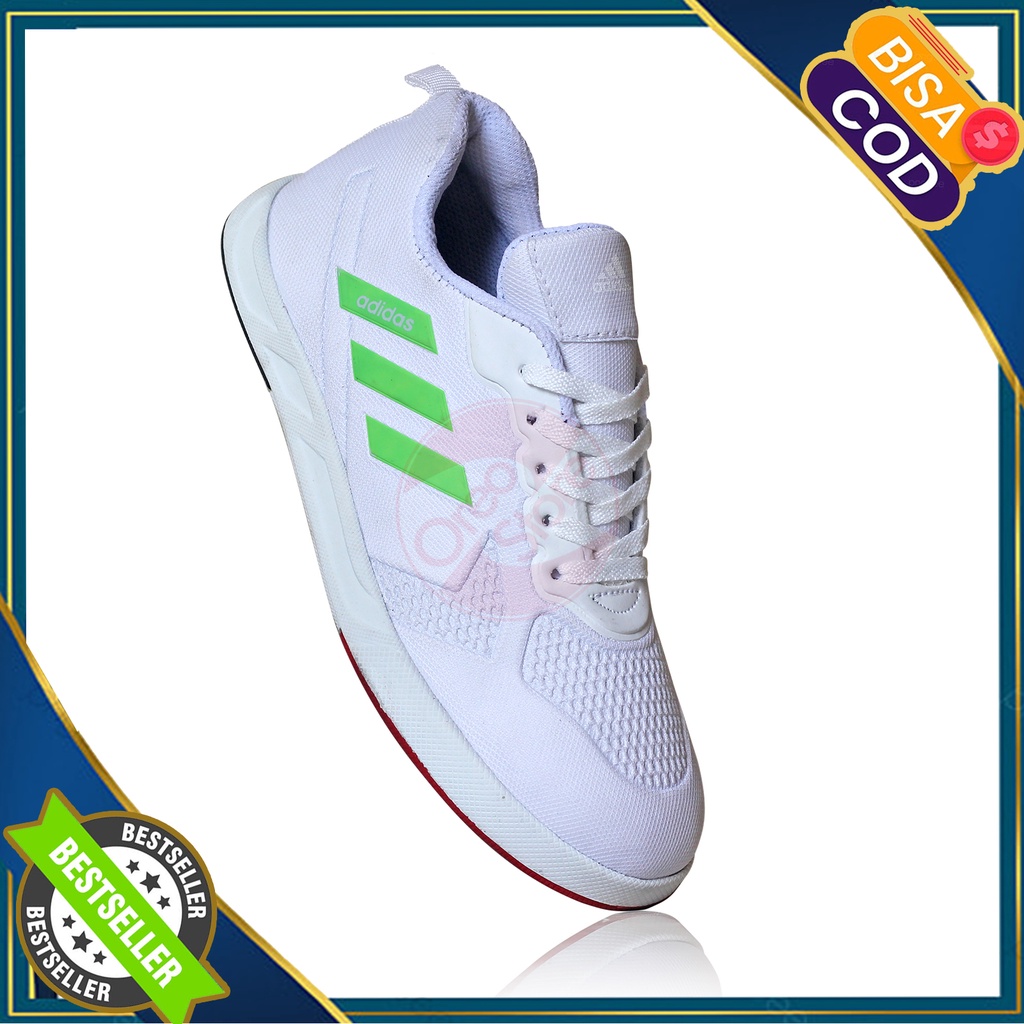 Sepatu Olahraga Pria Adidas Cosmic Speed Racer