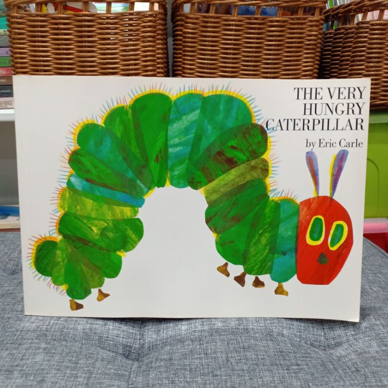 Jual The Very Hungry Caterpillar By Eric Carle | Shopee Indonesia