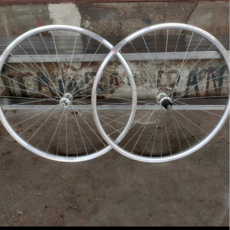 Jual wheelset 700c weinmann hub genio silver | Shopee Indonesia
