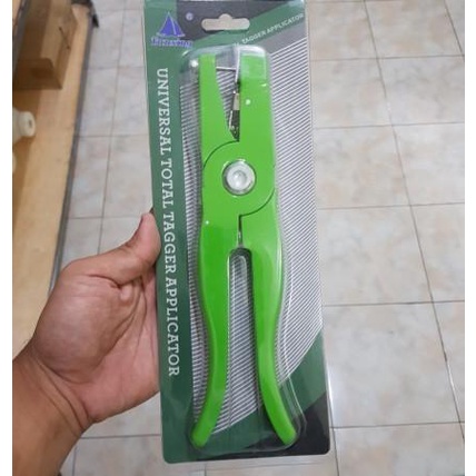 Jual Alat Tindik Telinga Sapi Aplikator Eartag Ear Tag Applicator Hijau ...