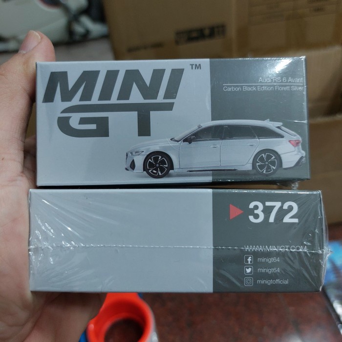 Jual MINI GT SKALA 64 AUDI RS6 AVAN WAGON SILVER TERBARU | Shopee Indonesia