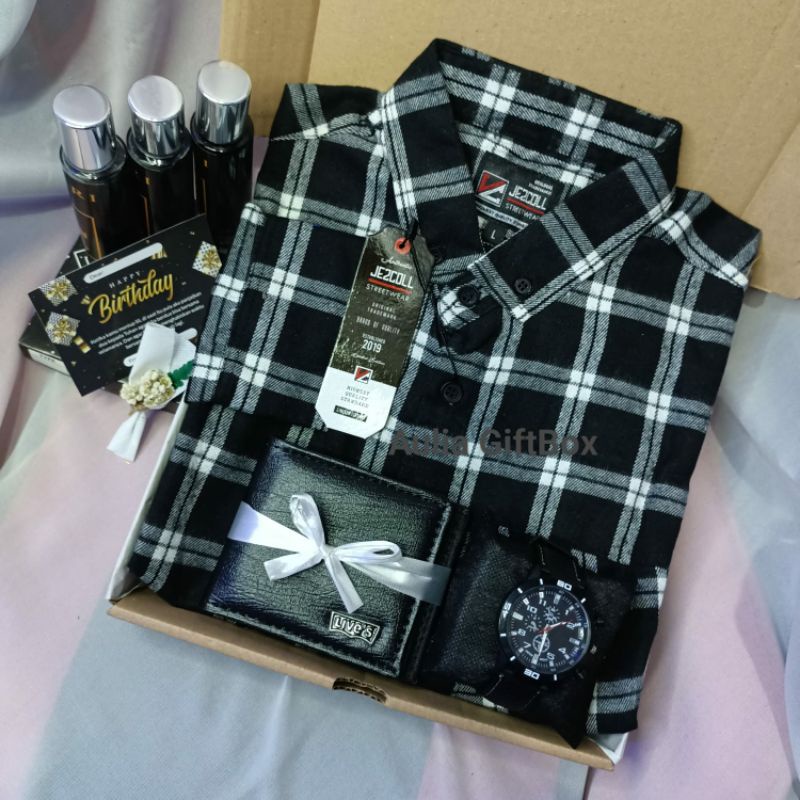 Jual COD FART GIFT BOX HAMPERS COWO KEMEJA FLANEL (01) KADO ULANG TAHUN HADIAH WISUDA