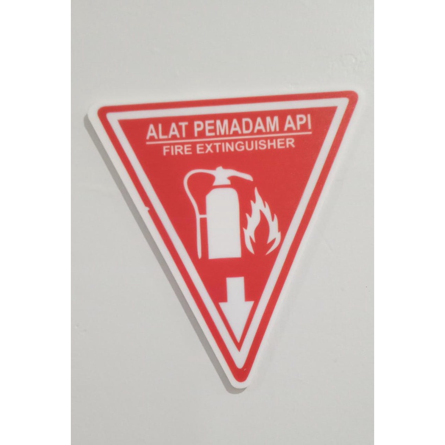 Jual Segitiga APAR / Rambu Akrilik Alat Pemadam Api | Shopee Indonesia