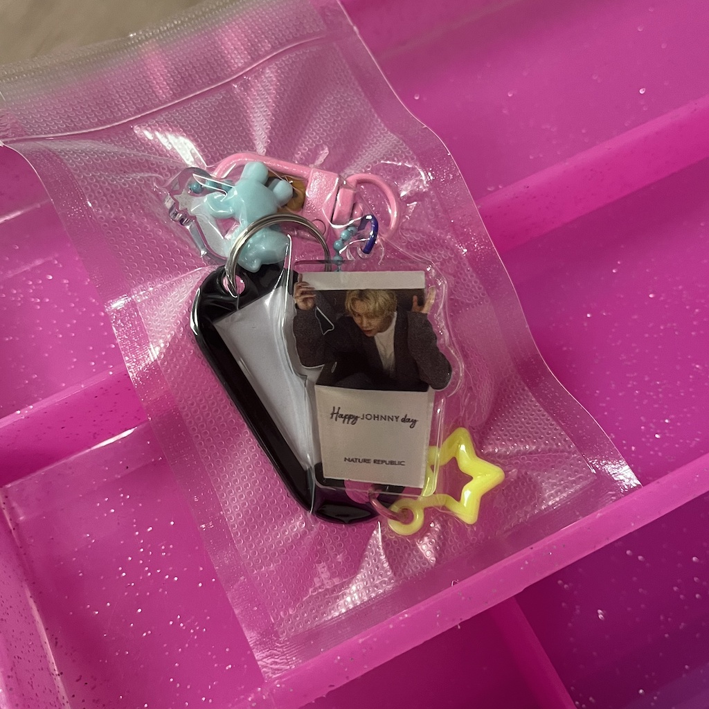Jual [NAKASHAKI] - Tiny Johnny Keychains – NCT 127 Johnny Suh Fanmade ...