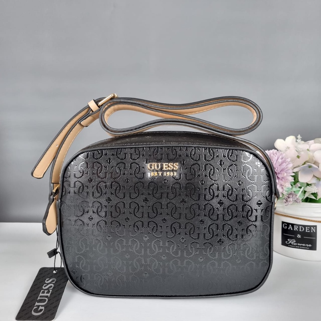 Jual TAS GUESS KAMRYN TOP ZIP CROSSBODY GUESS011 Shopee Indonesia