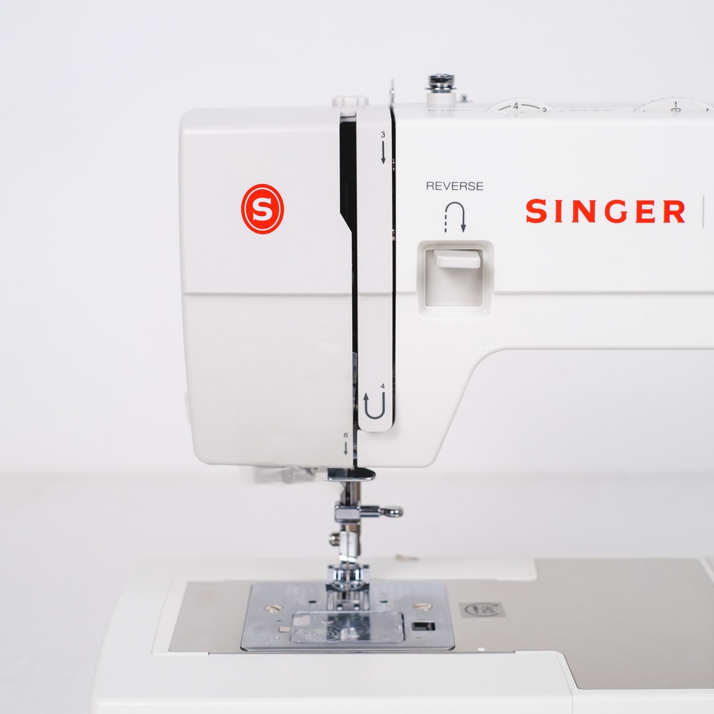Jual [ kianjaya ] Mesin Jahit Portable Singer Heavy Duty Scholastic ...