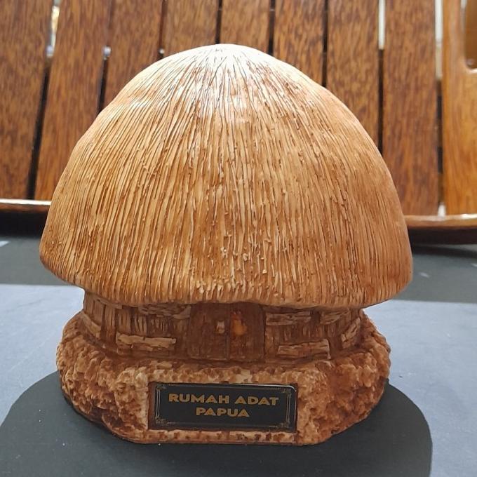 Jual Miniatur rumah adat Honai/rumah adat Papua Shopee Indonesia