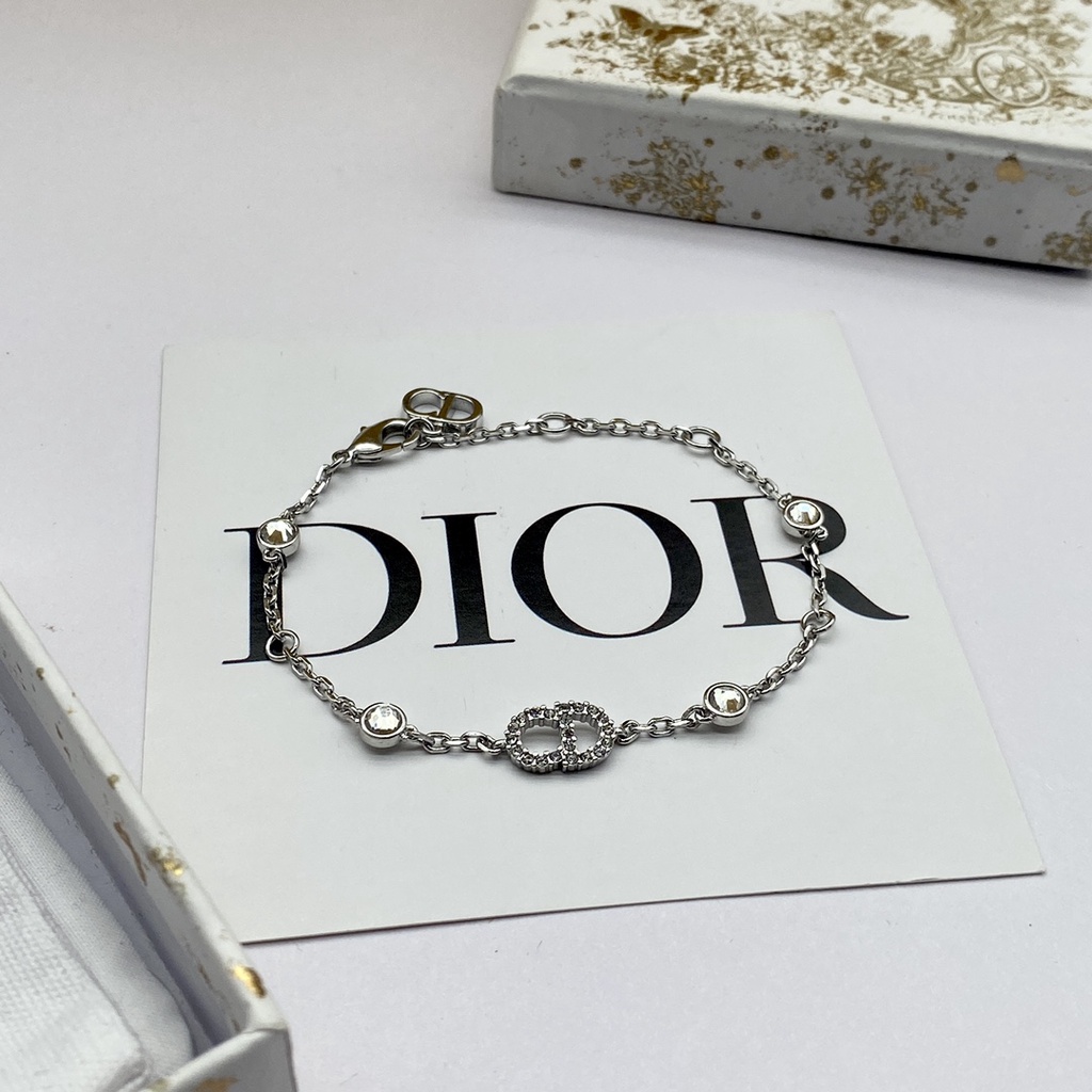 Jual Dior Bracelet Trendy style Daily Simple style Literate School New  pattern Sense of design Temperament style | Shopee Indonesia