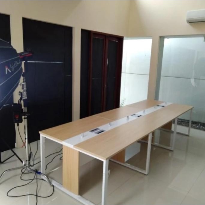 Jual Meja Kerja Partisi 6 Orang Meja kantor 6 Staff UNO New Modern UOD