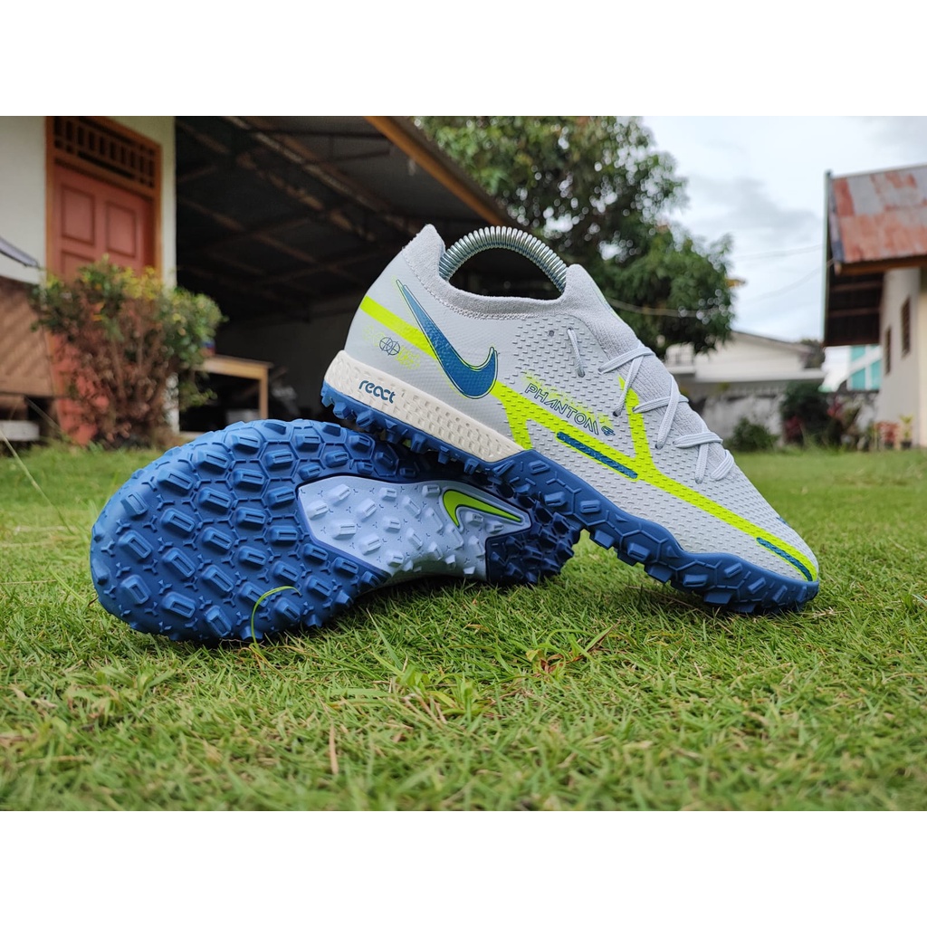 Jual sepatu Futsal Nike Phantom GT II 2 React Pro TF sol tapak gerigi