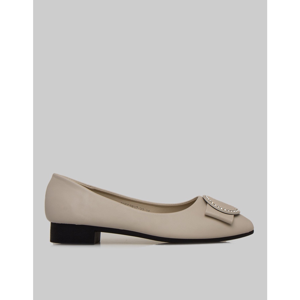 Jual Yongki Komaladi Flat Shoes Circle Aksesoris Wanita 117962583 Shopee Indonesia
