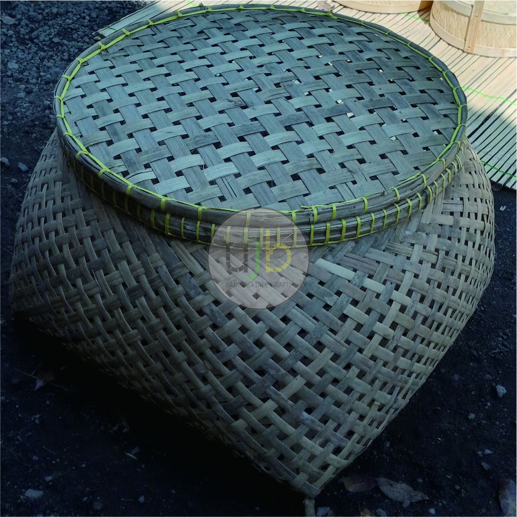 Jual buleng atau tempat penyimpanan ikan dari anyaman bambu | Shopee ...