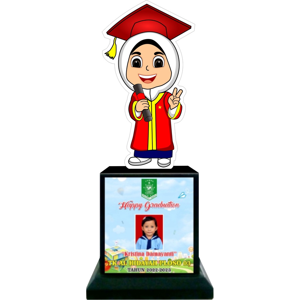 Jual piala kelulusan, piala TK paud wisuda , manasik | Shopee Indonesia