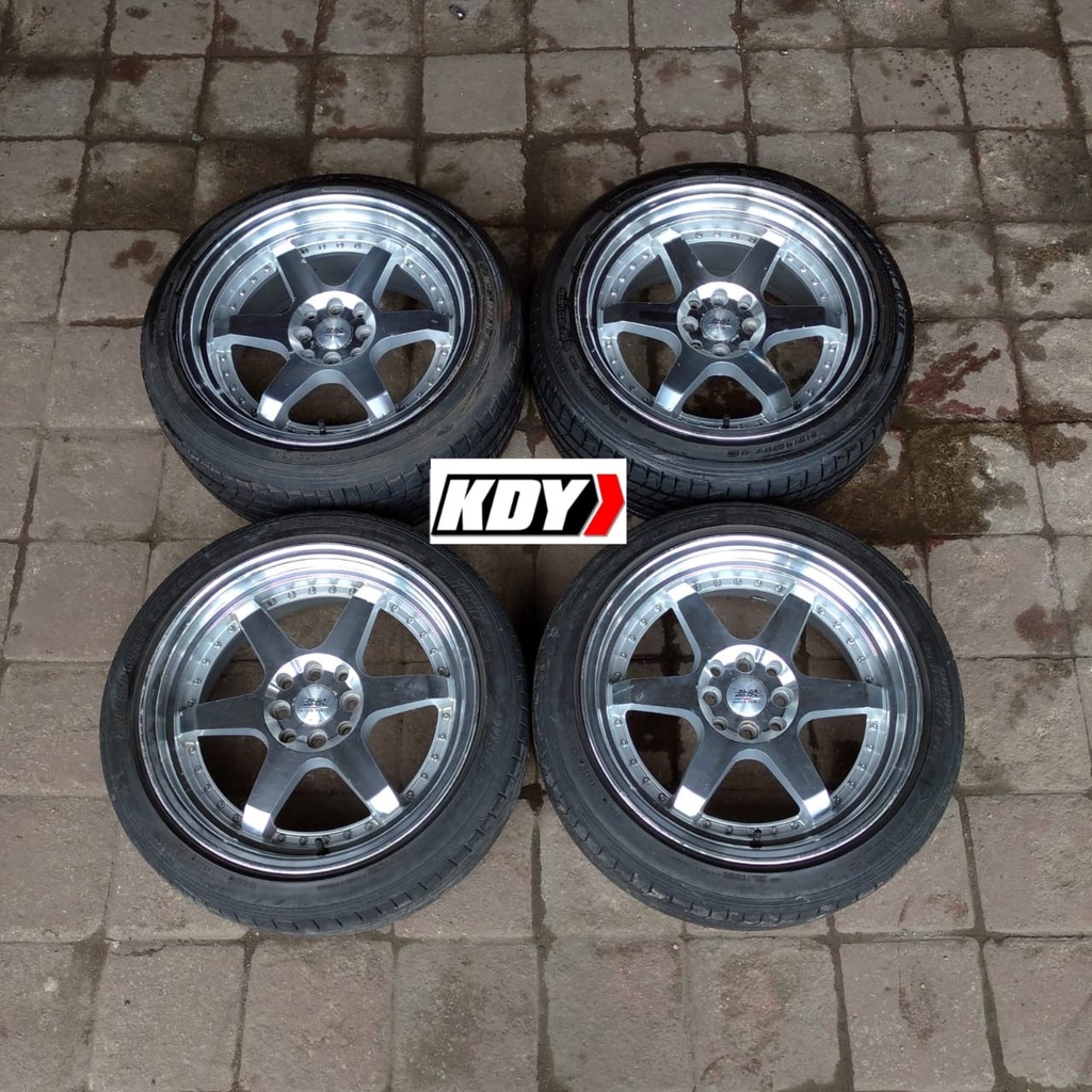 Ban 215/45 R17 pada Toyota Avanza Veloz: Upgrade Performa atau Kompromi?