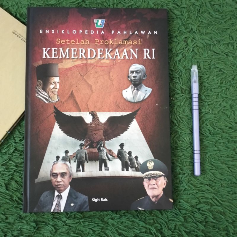 Jual ORIGINAL BUKU ENSIKLOPEDIA PAHLAWAN SETELAH KEBANGKITAN NASIONAL ...