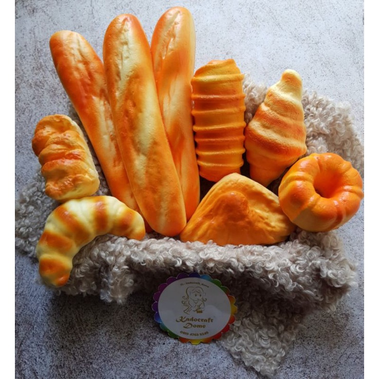 Jual properti foto roti pajangan dummy bread newbornprops | Shopee ...