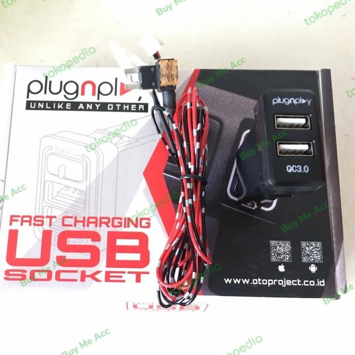 Jual USB Fast Charging Toyota Old / Charger Grand Innova Fortuner Lama ...