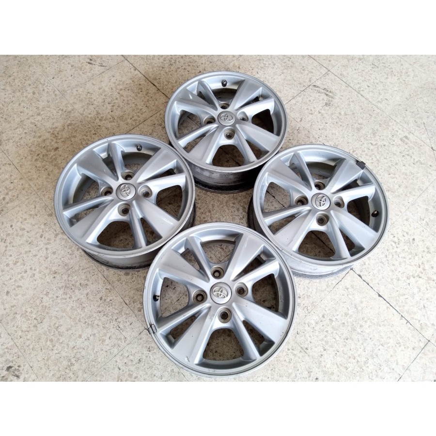 Jual velg mobil bekas avanza veloz r15 pcd 4x114 | Shopee Indonesia