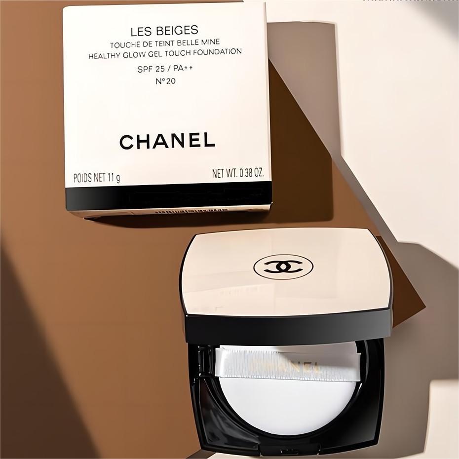 Chanel Les Beiges Cushion Healthy Glow Gel Touch Foundation SPF 25