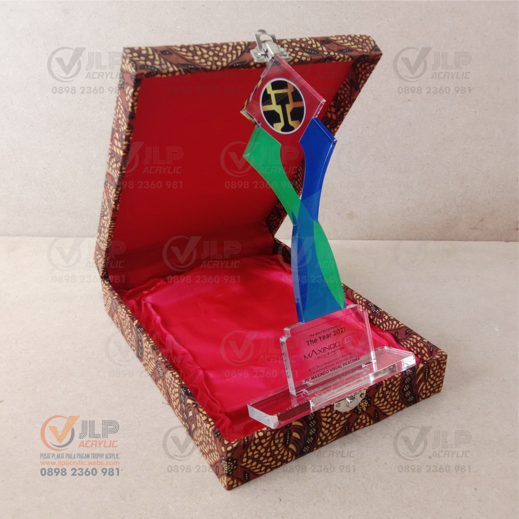 Jual PLAKAT PLUS BOX, PLAKAT CUSTOM, PLAKAT PENGHARGAAN, PLAKAT WISUDA ...