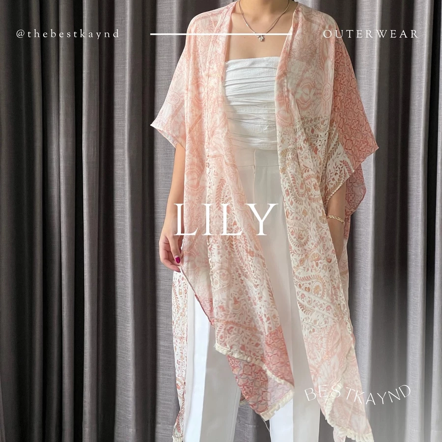 Lily 
