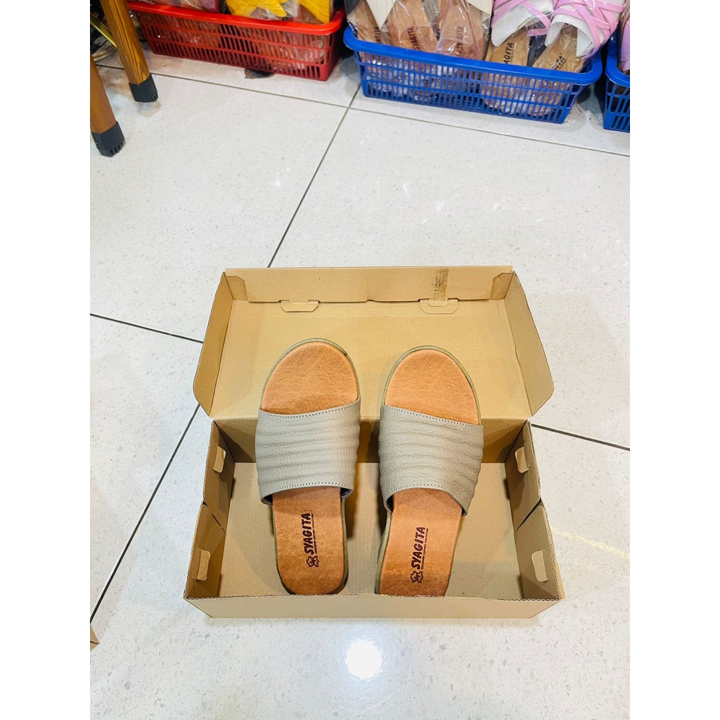 Jual SANDAL KULIT WANITA MODEL DATAR 3 CM KERUT | Shopee Indonesia