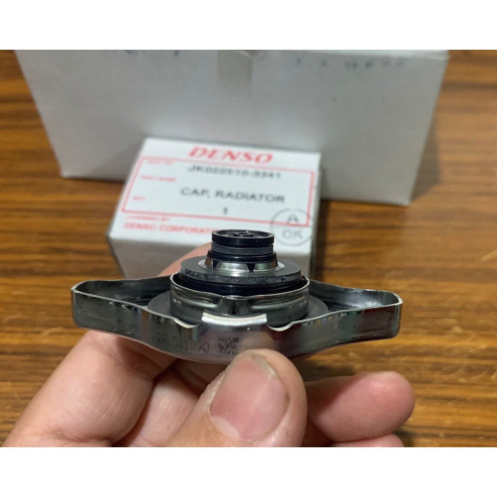 Jual RADIATOR CAP Tutup Radiator Avanza 1.1 DENSO JK022510-3341 100% ...