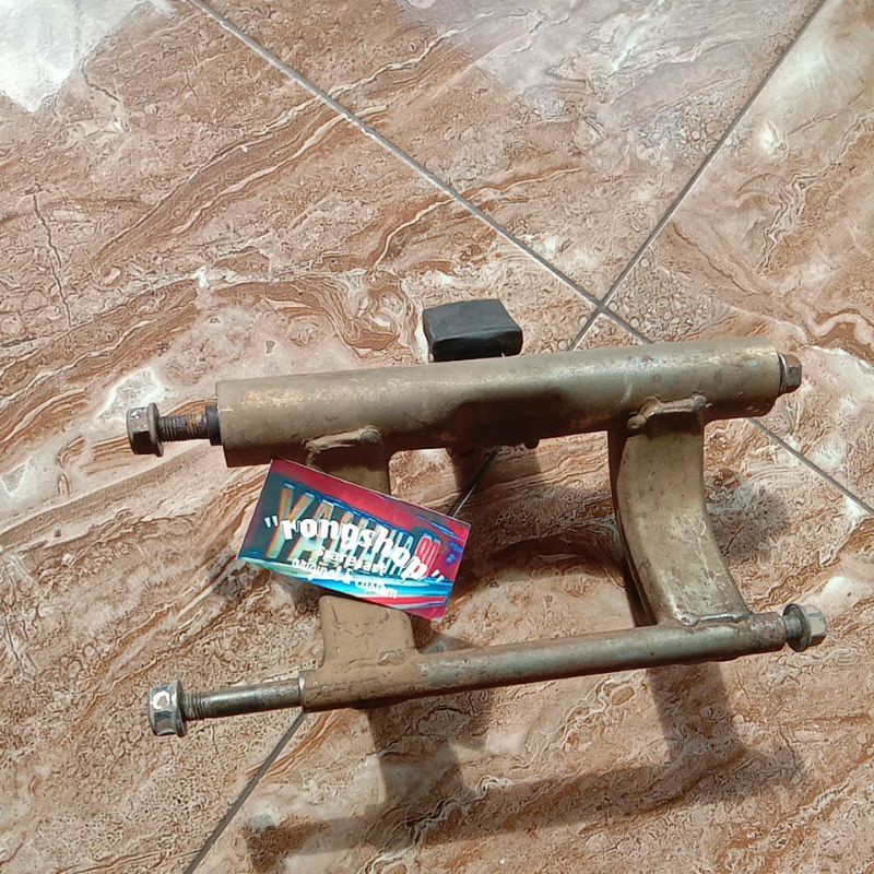 Jual mounting dudukan mesin vario 110 karbu vario techno 110 karbu