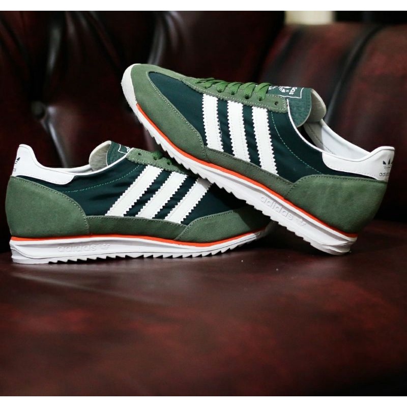 Jual Sepatu joging pria Sepatu paling laris SL 72 Casual sneakers harga