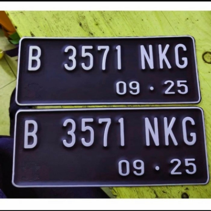 Jual Plat Motor Standar Plat Hitam Font Lama Berlogo Sepasang 2Pcs ...