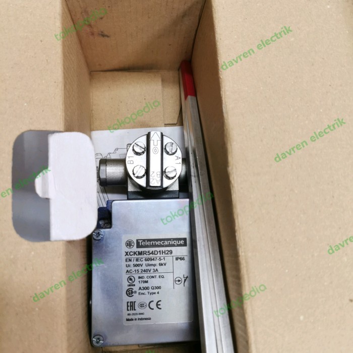 Jual limit switch schneider telemecanique XCKMR54D1H29 Shopee Indonesia