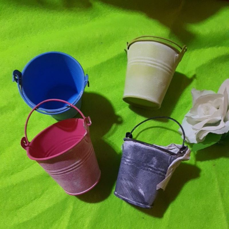 Jual Vas/Pot ember kaleng warna tebal | Shopee Indonesia