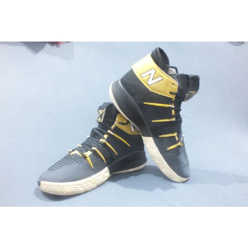 New balance omn1s black gold best sale