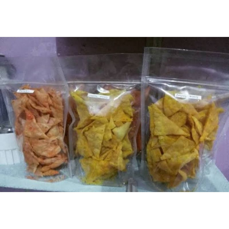 Jual Keripik Pangsit Pedas Hot Macam Macam Varian 100gr Shopee Indonesia