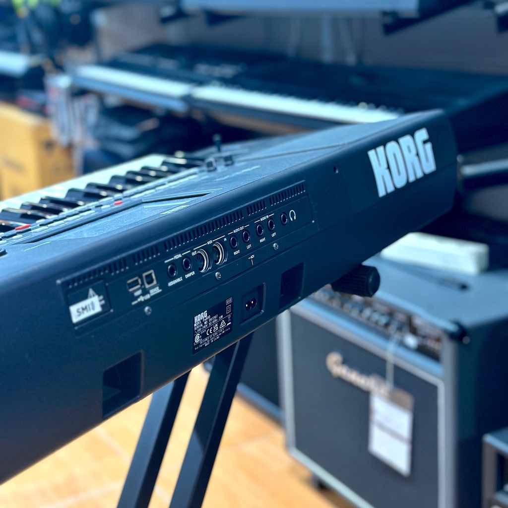 Jual Korg Pa600 Indonesian Version Professional Arranger Keyboard Pa 600 Shopee Indonesia