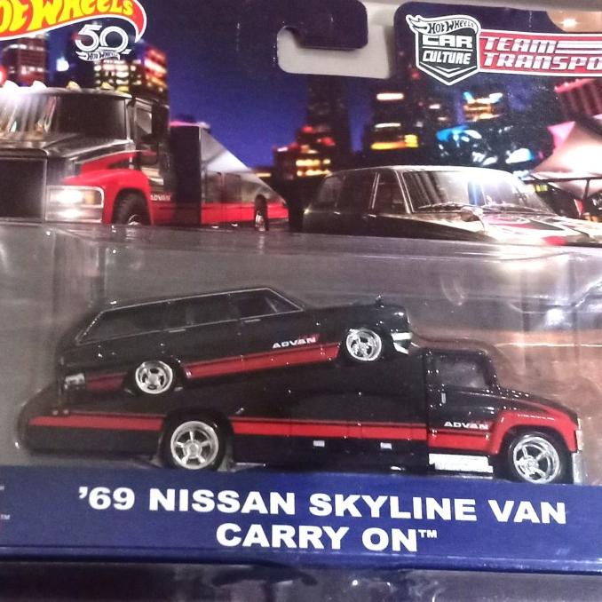 Hot Wheels Premium Team Transport 1969 Nissan Skyline Van & Hauler 1:6 – Wheelers n Dealers A