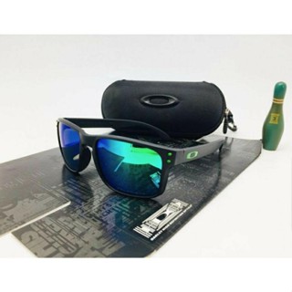 Kacamata hotsell oakley polarized