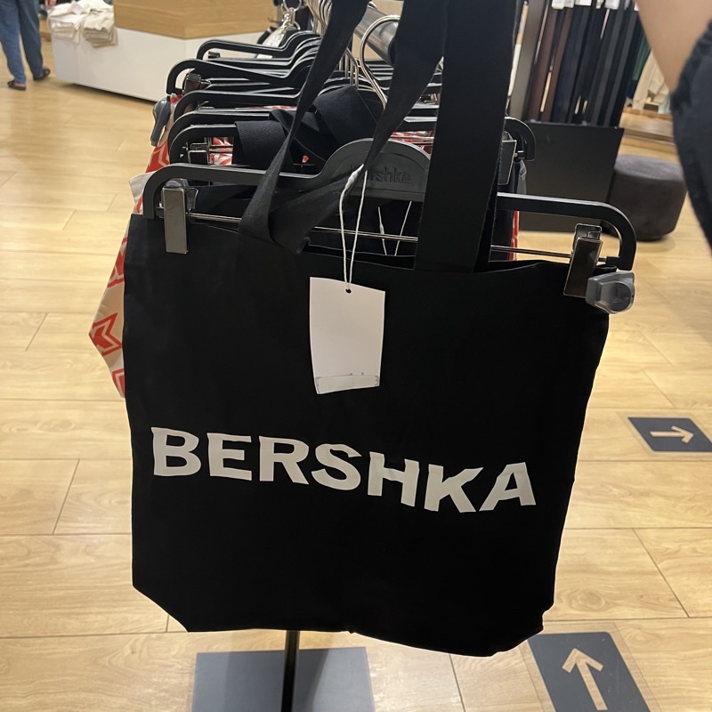 Bershka shopping bag new arrivals