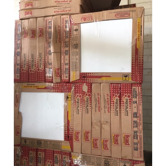 Jual CodeG1s6R keramik 40x40 putih/ keramik 40x40 putih polos (glosy