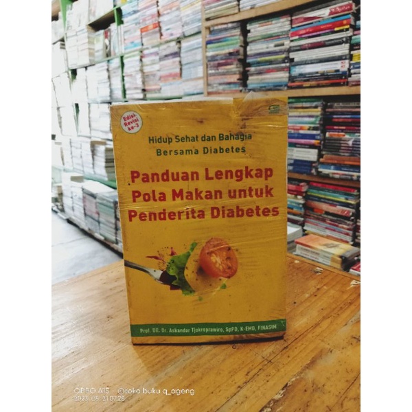 Jual PANDUAN LENGKAP POLA MAKAN UNTUK PENDERITA DIABETES | Shopee Indonesia