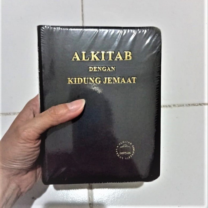 Jual Alkitab Dan Kidung Jemaat Ukuran Kecil - Tb 032 Ti Kj - Lai ...