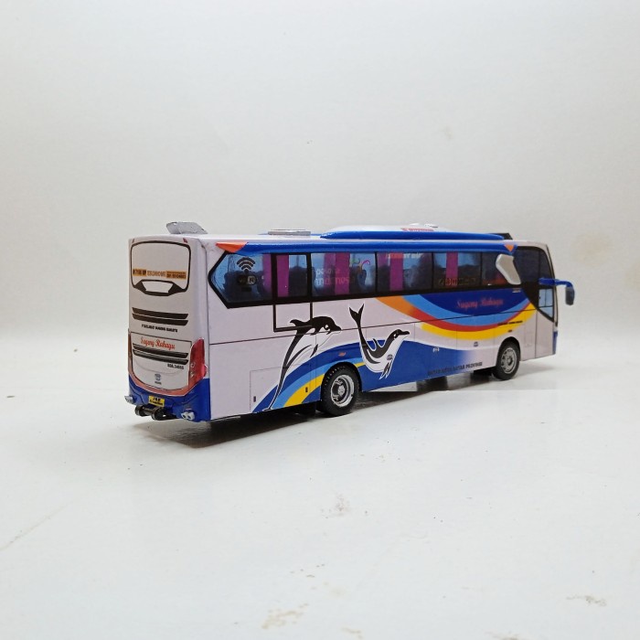 Jual Promo!!! Miniatur Bus Sugeng Rahayu Body Jb3 Skala 1/64 Terbaru ...