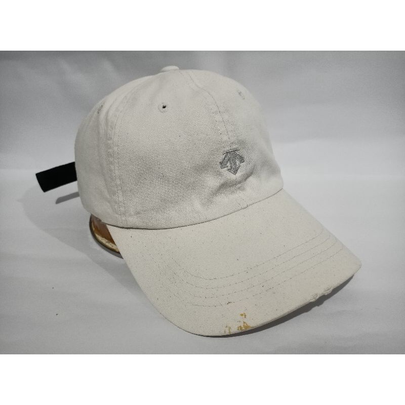Jual topi simple caps descente second | Shopee Indonesia