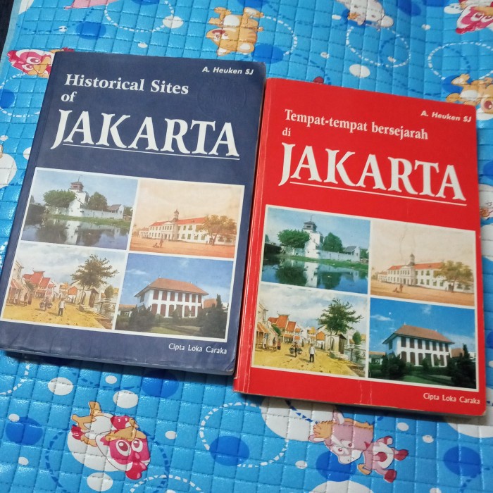 Jual BUKU SOSPOL - HISTORICAL SITES OF JAKARTA TEMPAT2 BERSEJARAH DI ...