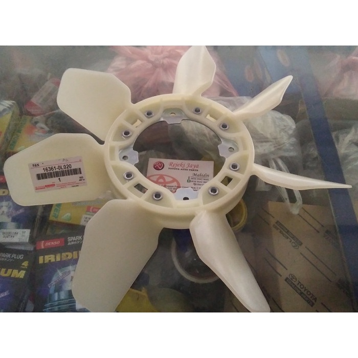 Jual Fan / Kipas Radiator Innova Fortuner Hilux Diesel ORIGINAL ...