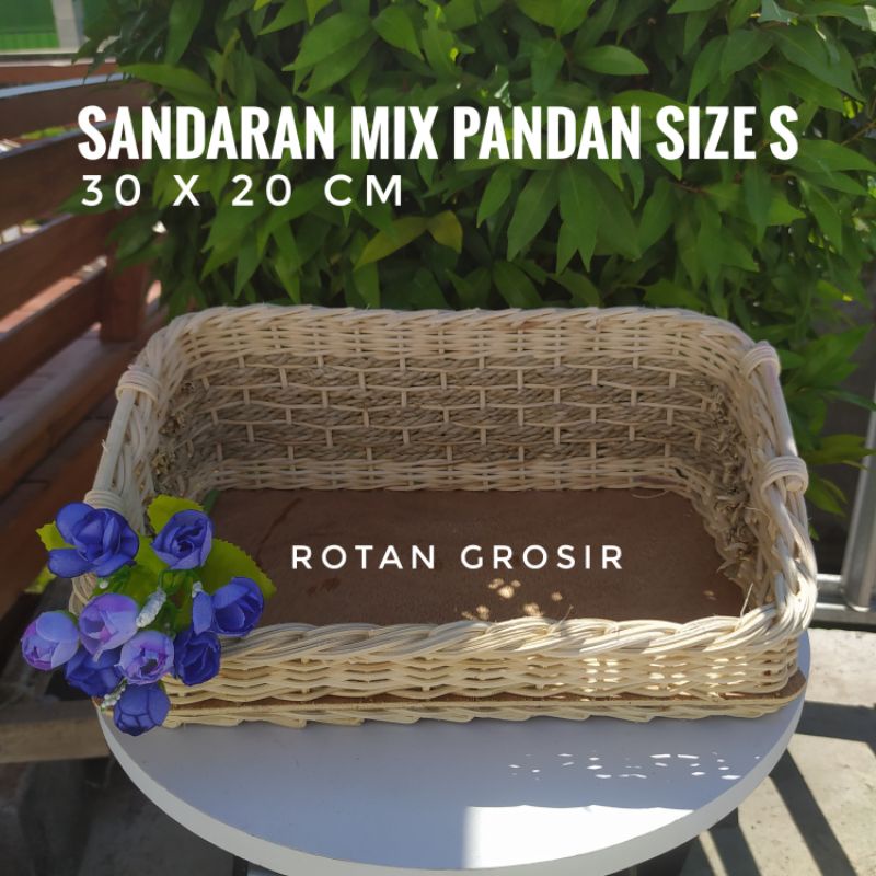 Jual Keranjang Sandaran Rotan Mix Pandan Size S 30 x 20 cm | Shopee ...