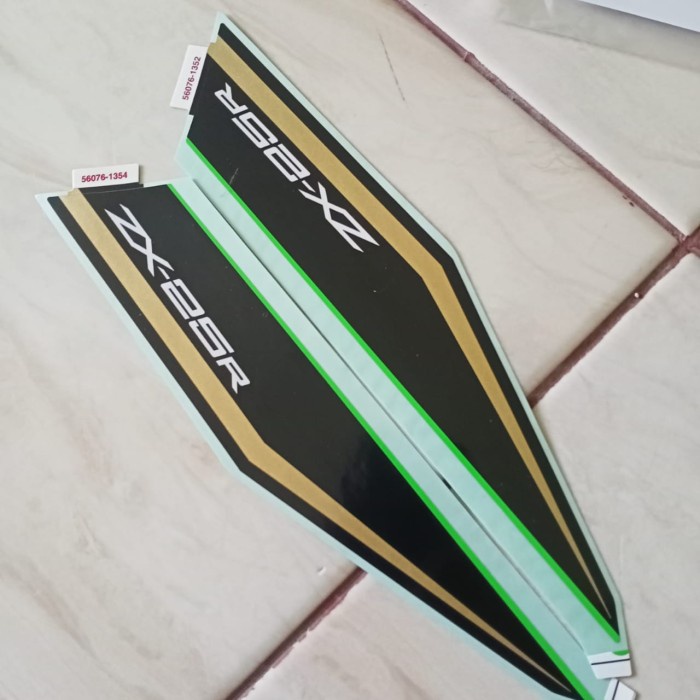 Jual Stiker Striping Batok Fering Depan Zx R Zx R Original Shopee Indonesia