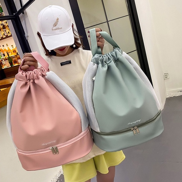 Backpack wanita untuk traveling sale