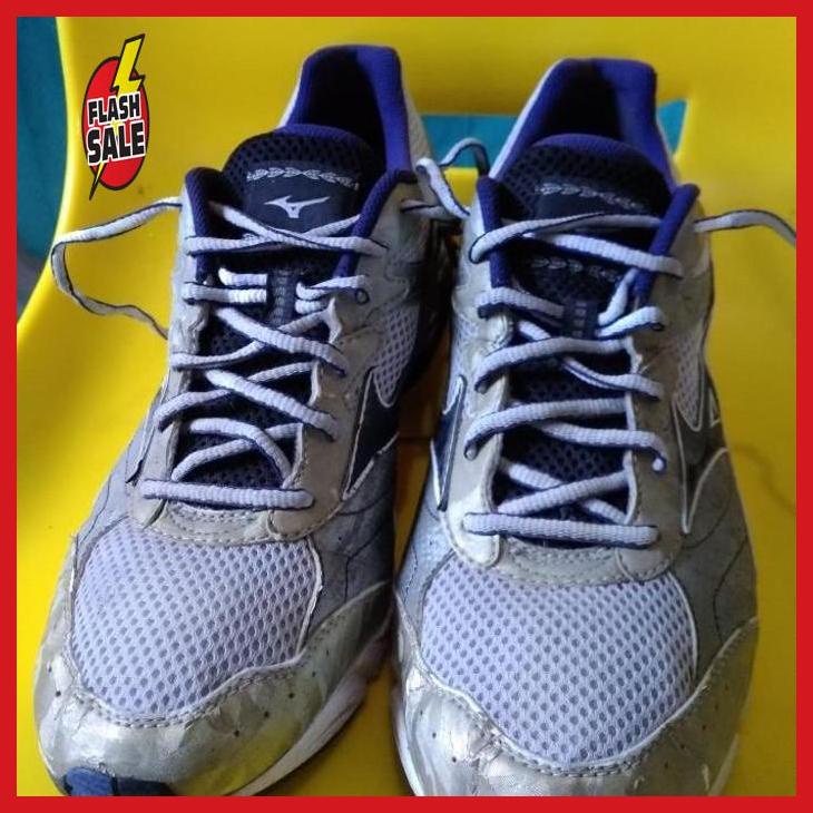 Mizuno wave glory wide hotsell